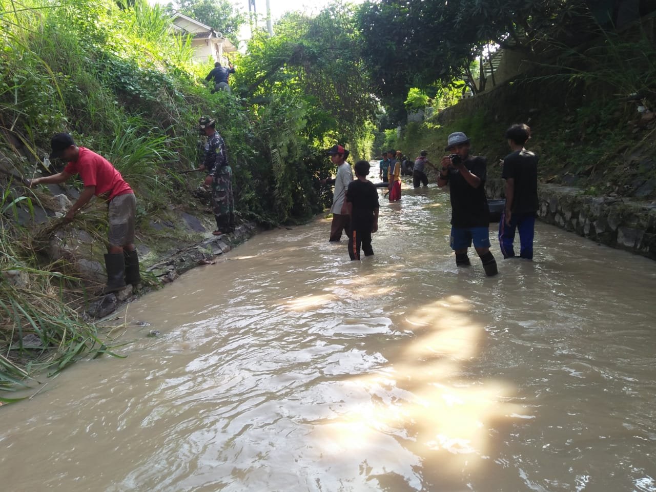 Noviyogi Ajak Bersihkan Kali Cibeber untuk Jadikan Objek Wisata Air