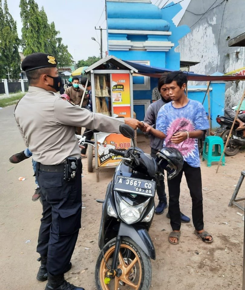 Polres Serang Kota Bagikan Ribuan Masker dalam Ops Yustisi dan Harkamtibmas Ramadhan