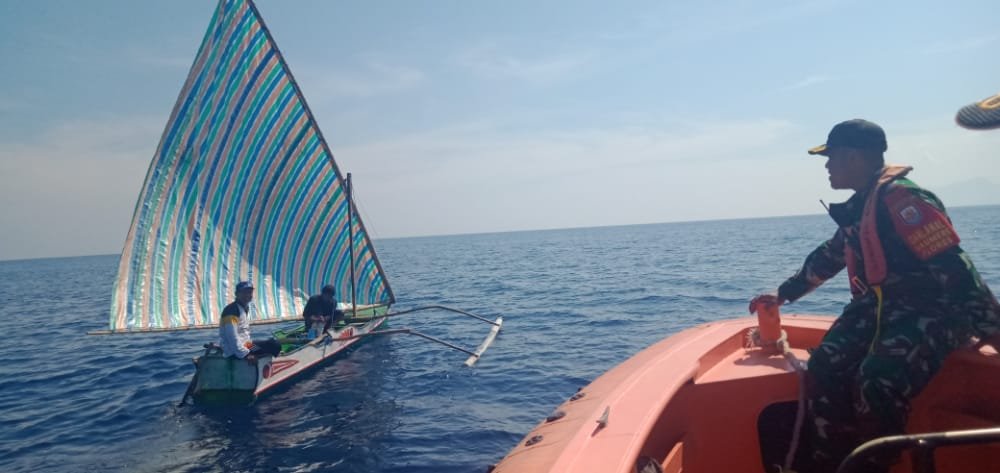 Ekspedisi Perahu Layar Lanal Maumere Bangkitkan Semangat Bahari Bangsa