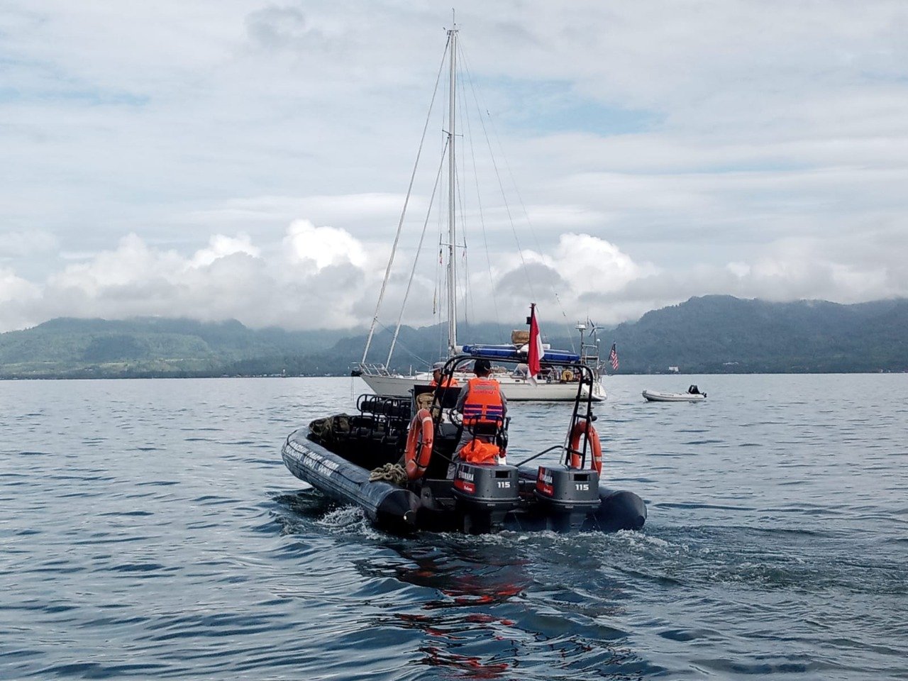 Bakamla RI Zona Timur Amankan Sail to Indonesia Yacht Rally 2022