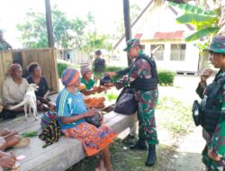 Satgas Yonif 126/KC Terapkan 8 Wajib TNI Bantu Atasi Kesulitan Warga Perbatasan RI-PNG