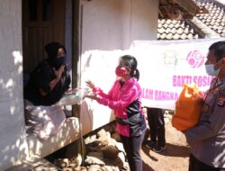 Hari Kesatuan Gerak Bhayangkari ke-69, Bhayangkari Banten Bagikan Ratusan Paket Sembako