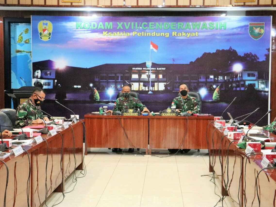 Pangdam Cenderawasih Rapat Bersama Pejabat Kodam Sukseskan PON Papua