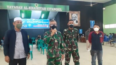 Danrem 064/MY dan Dandim 0623 Cilegon Pantau Vaksinasi di Ponpes Al Khairiyah