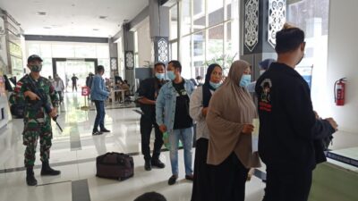 Satgas Pamtas Yonif 642/Kapuas Amankan 27 PMI Nonprosedural Perketat Pengawasan