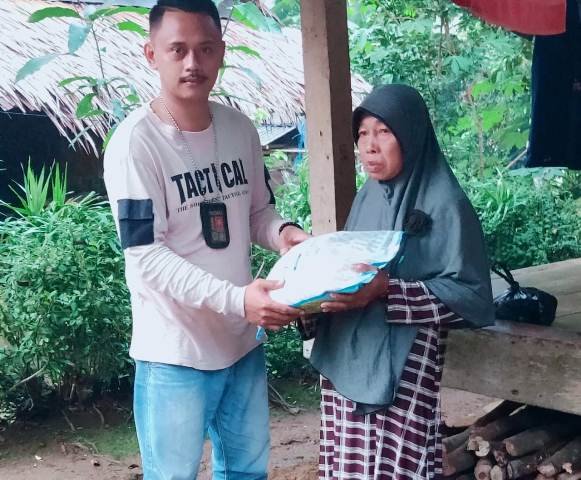 Janda Paruh Baya Hampir Terlupakan oleh Pemerintah