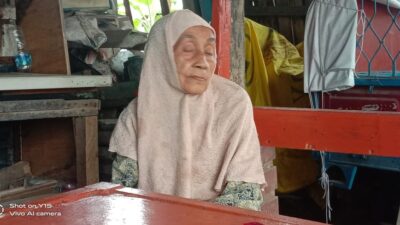 Air Mata Janda Tua di Ciwedus yang Tak Tersalurkan Bantuannya