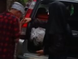 Apotik Gamma Bagikan Sembako Gratis