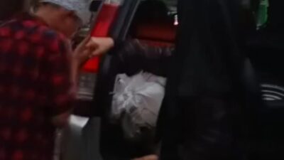 Apotik Gamma Bagikan Sembako Gratis