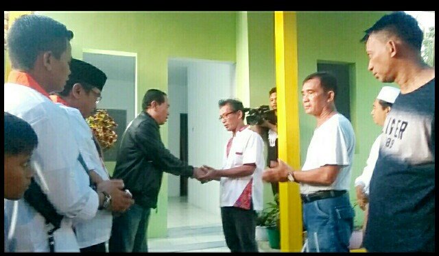 Ketua DPW Berkarya Banten Serahkan Kunci Rumah Baru