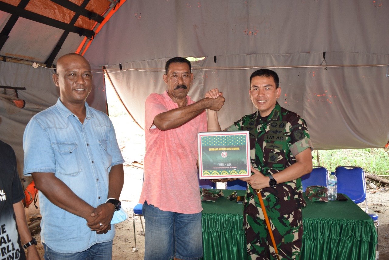 Bantuan Sembako Mutiara Pattimura untuk Warga Kariu Aboru