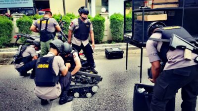 Gegana Satbrimob Sumut Amankan Tas Curiga Bom di Depan Mako Polres Tebing Tinggi