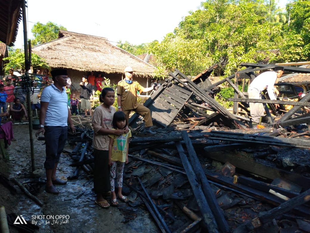 Korsleting Listrik Bikin Rumah Warga Banjarsari Habis Terbakar