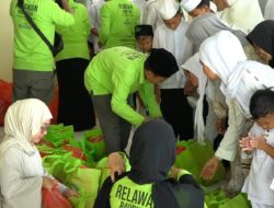 Yayasan Rahsyak Santuni Ratusan Yatim Piatu, Terima Sapi Istimewa dari Donatur Luar Negeri