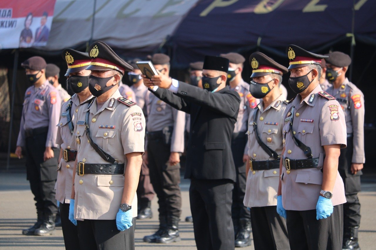 Kapolres Pandeglang Pimpin Sertijab Tiga Pejabat PJU dan Kapolsek