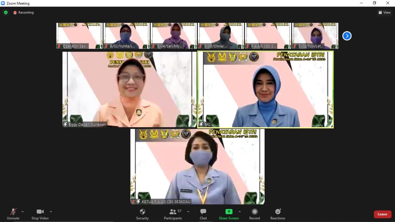 Pembekalan Ketua Harian Yayasan Ardhya Garini di Penataran Istri Pasis Sesau Angkatan XV