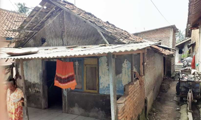 Sutimah Janda 65 Tahun di Petung Kragilan Butul Uluran Tangan Dermawan