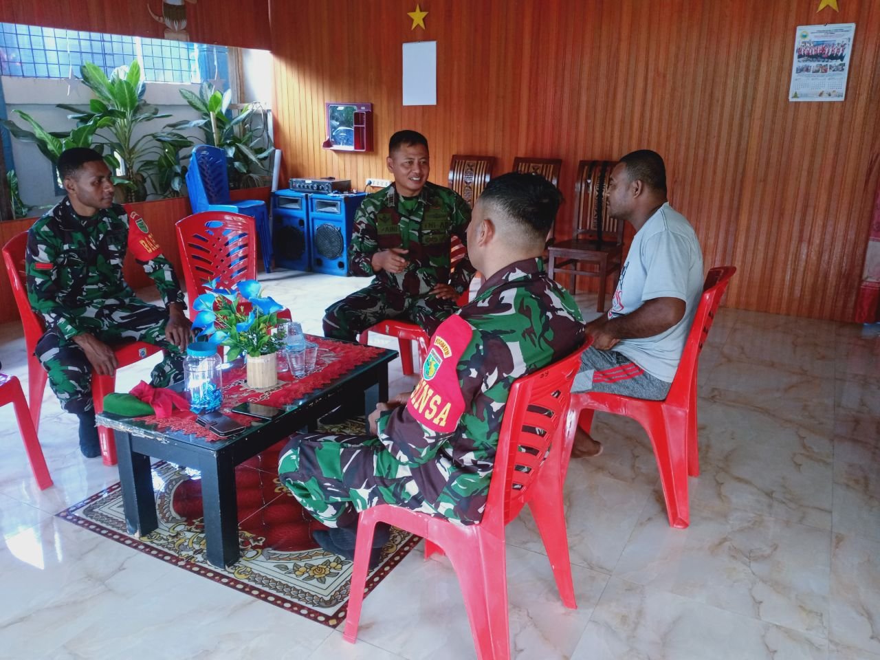 Danramil 1710-02/Timika Pererat Silaturahmi dengan Tokoh Agama