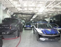 KRI Angkut Alutsista Amankan KTT ASEAN Labuan Bajo