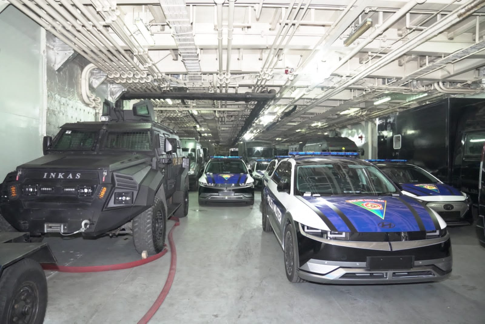 KRI Angkut Alutsista Amankan KTT ASEAN Labuan Bajo