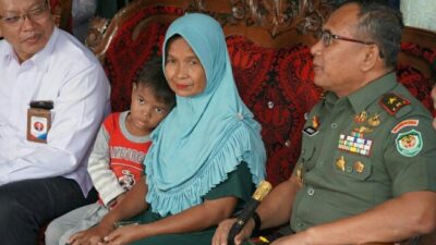 Danrem 064/MY dan Jajaran Saksikan Jenderal TNI Dudung Jadi Bapak Asuh