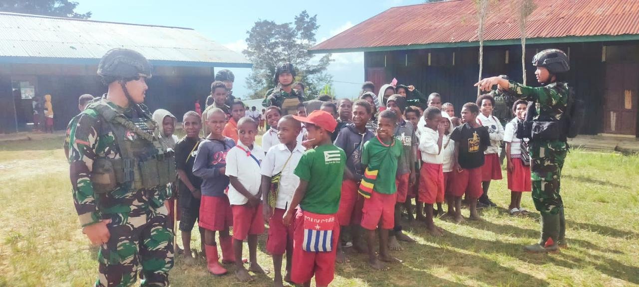 Satgas Yonif R 321/GT Bentuk Karakter Disiplin PBB Anak Napua Jayawijaya