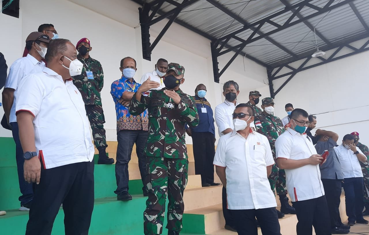 Danrem 174 Merauke dampingi Ketua Umum KONI pusat tinjau venue PON XX