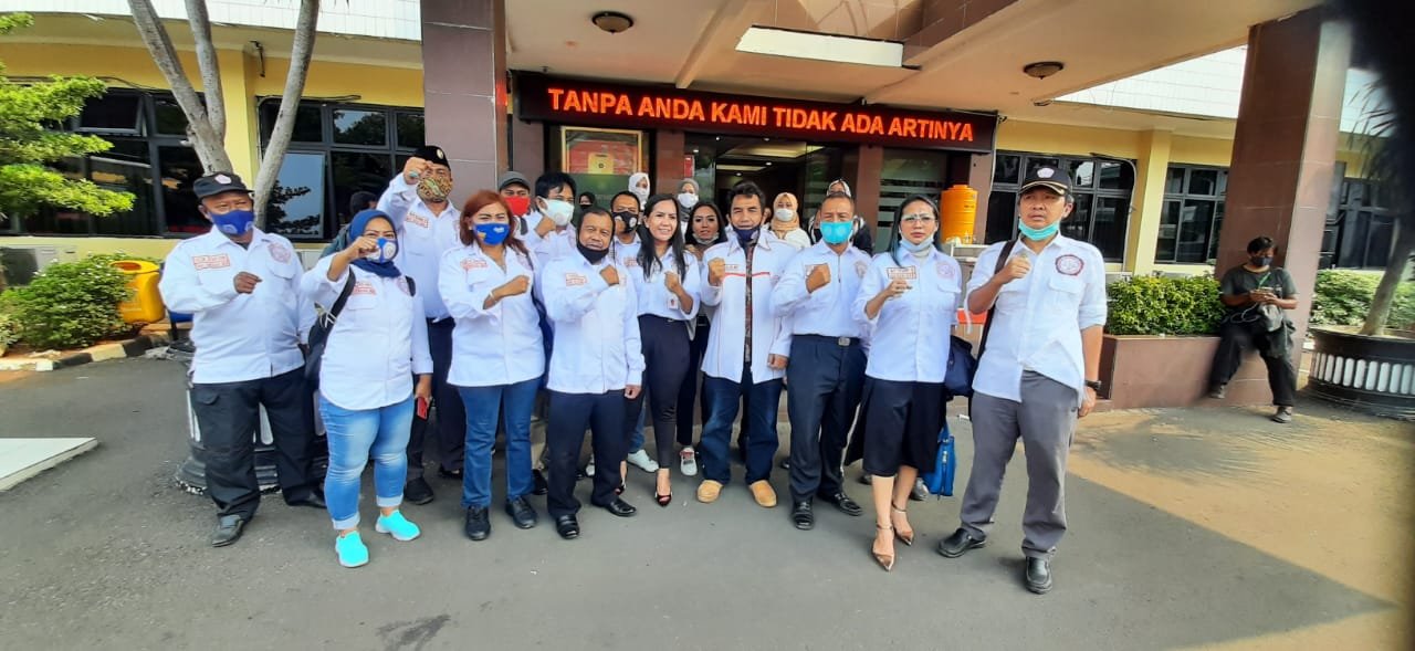 Solidaritas untuk Elza Syarief, 50 Anggota GAAS Datangi Polres Jaksel