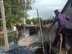 Prajurit Yonif 645/Gty Gelar Komsos Bersama Nelayan Desa Sebubus