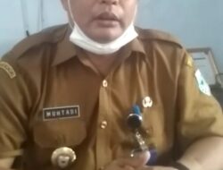 Jajaran PLt Kelurahan Juhut Sosialisasikan Pembatasan Sosial Masyarakat