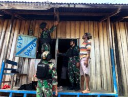 Satgas Pamtas Yonif Raider 142/KJ Perbaiki Arus Listrik Antisipasi Konsleting