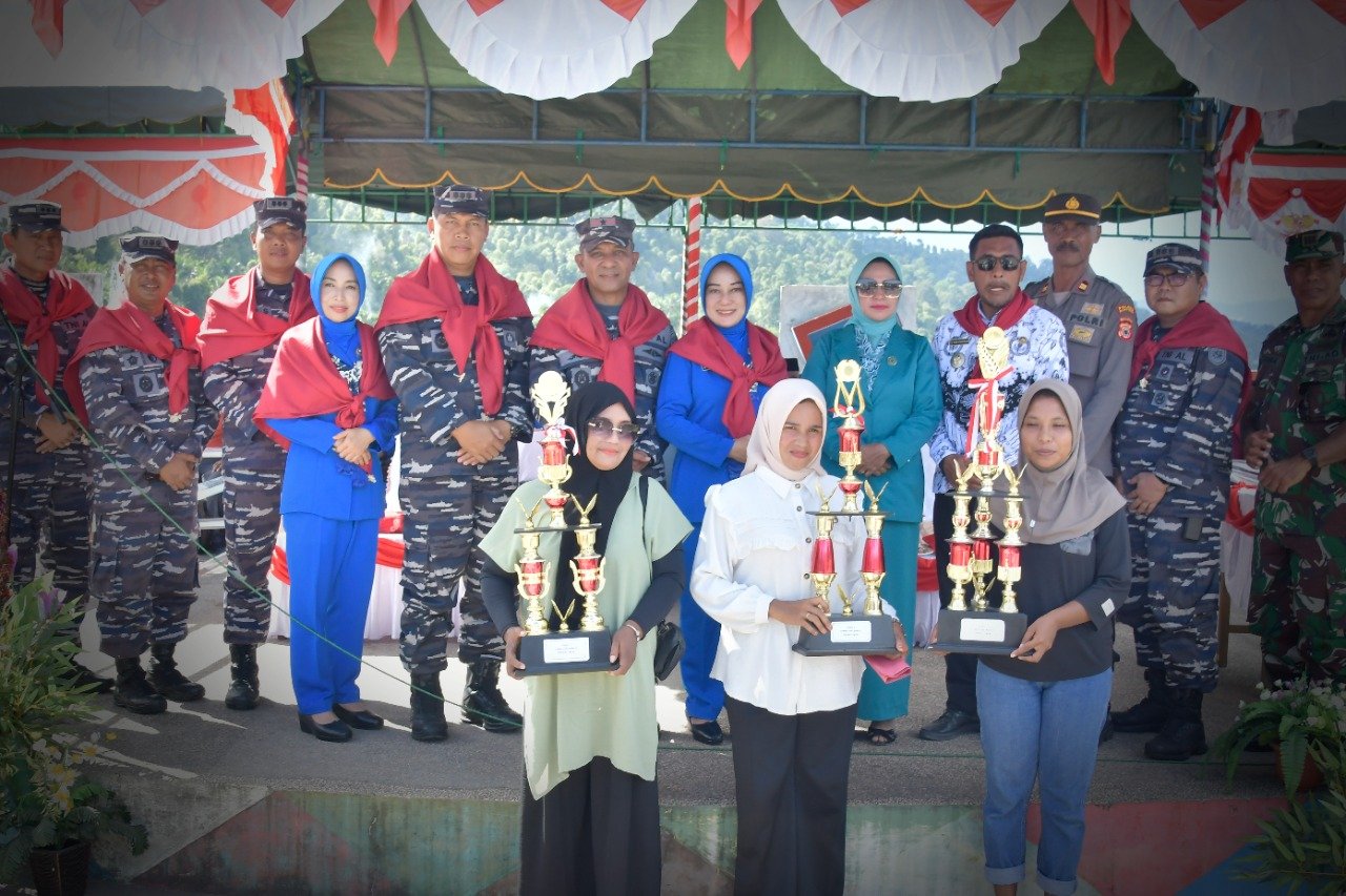 Danlantamal IX Apresiasi Guru di HUT PGRI Kecamatan Tehoru