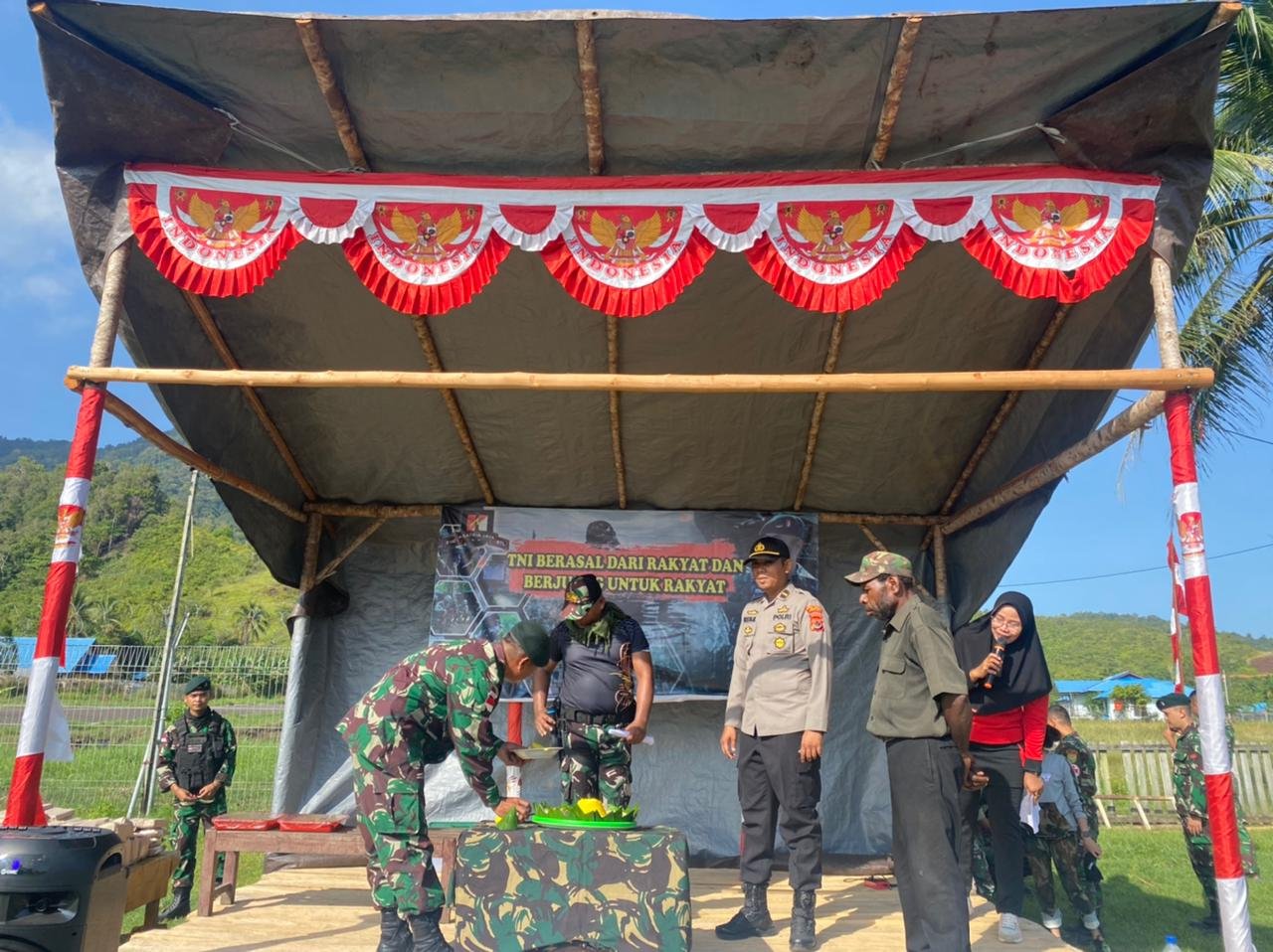 Semarak HUT ke-77 TNI di Pos Udara Satgas Pamtas Yonif R 142/KJ