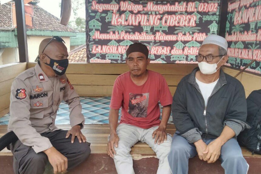 Kanit Samapta Cibeber Sambangi Warga Ciptakan Sinergi Kamtibmas