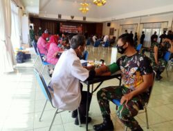 Satgas Yonif MR 413 Kostrad Donorkan Darah Jelang Hari Juang Kartika