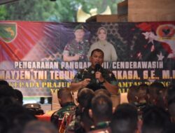 Danrem 174 Merauke Dampingi Pangdam Kunjungi Pos Satgas Yonif 123 di Perbatasan