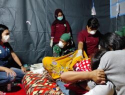 Satgas Kesehatan TNI Bantu Persalinan Warga Korban Gempa di Tenda Posko Sulbar