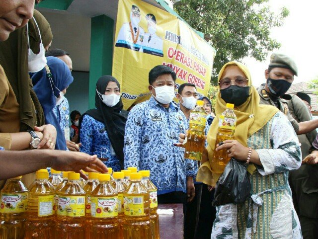 Diskopumindag Serang Gelar Operasi Minyak Goreng Berskala Kabupaten