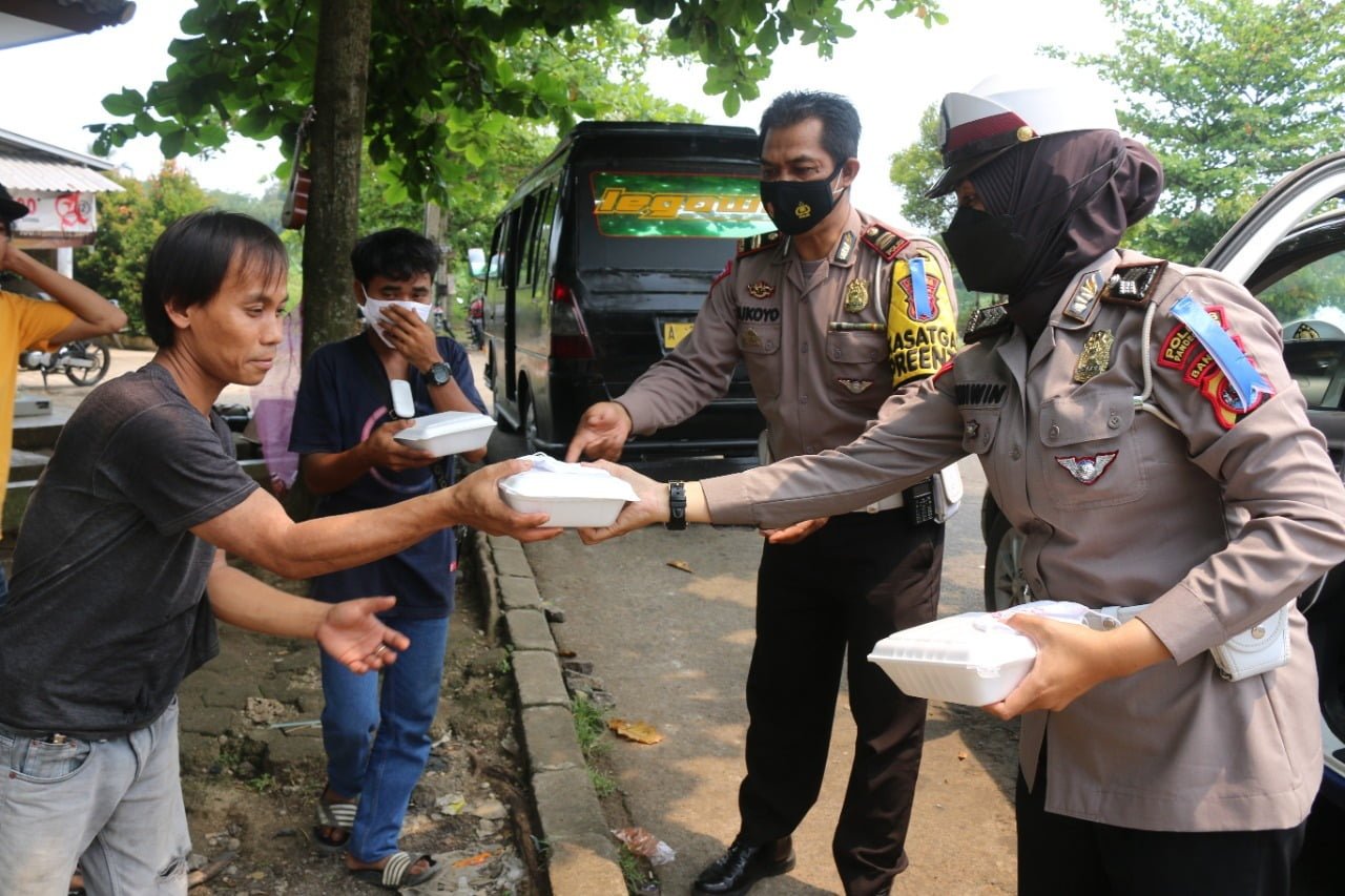 Sat Lantas Polres Pandeglang Laksanakan Warung Jumat Sesuai Program Kapolda Banten
