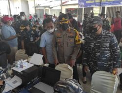 TNI AL Lanal TBA dan Polresta Tanjungbalai Vaksinasi 2000 Warga di Pelabuhan Teluk Nibung