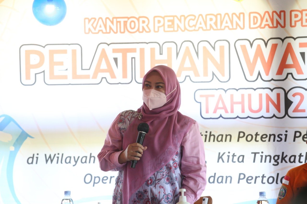 Basarnas Banten Latih Teknik Water Rescue di Pandeglang