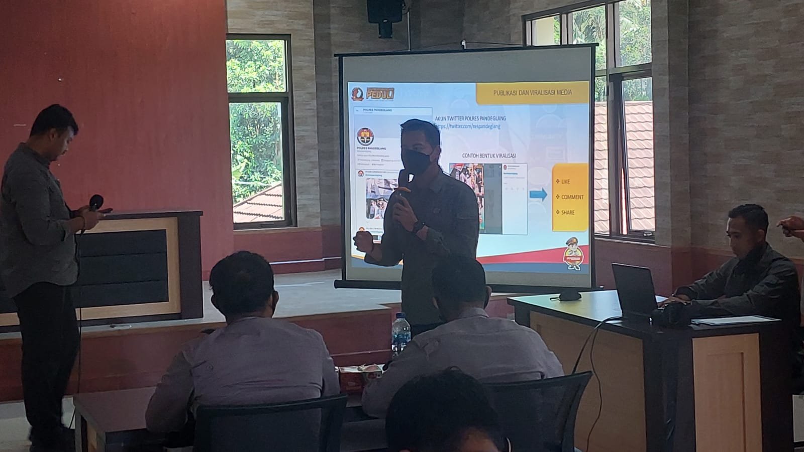 Polres Pandeglang Adakan Bimtek Penulisan Naskah Berita untuk Humas