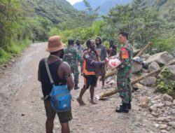 Babinsa Koramil 1710-04/Tembagapura Gelar Komsos untuk Jaga Hubungan dengan Warga