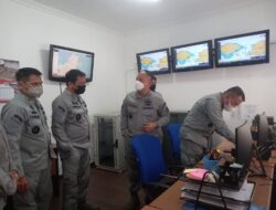 Deputi Inhuker Bakamla RI Tinjau Alat Pengawas Zona Tengah