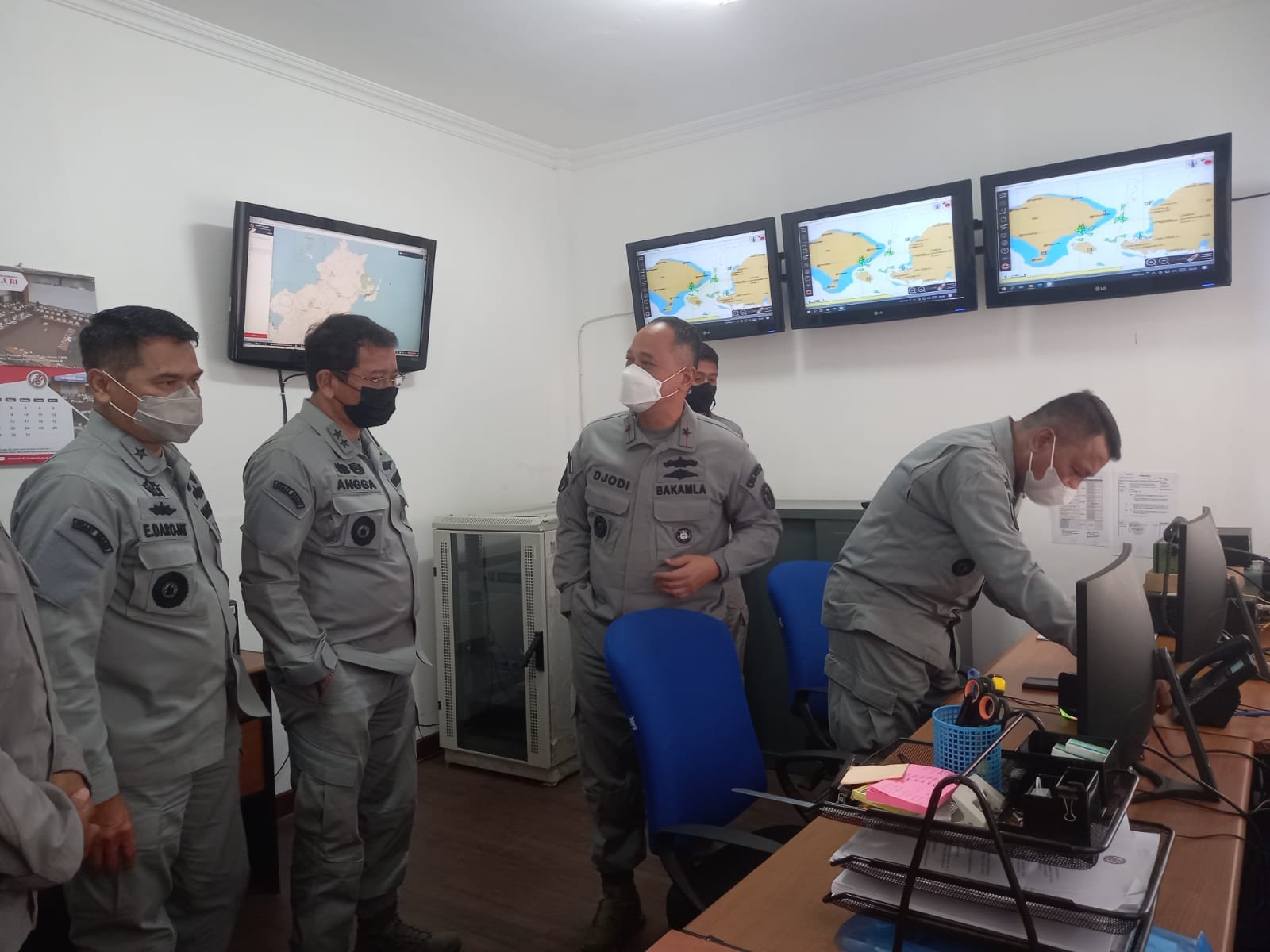 Deputi Inhuker Bakamla RI Tinjau Alat Pengawas Zona Tengah