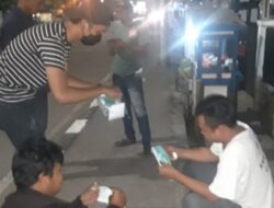 Satresnarkoba Polres Serang Kota Bagikan Masker sambil Sosialisasi Bahaya Narkoba
