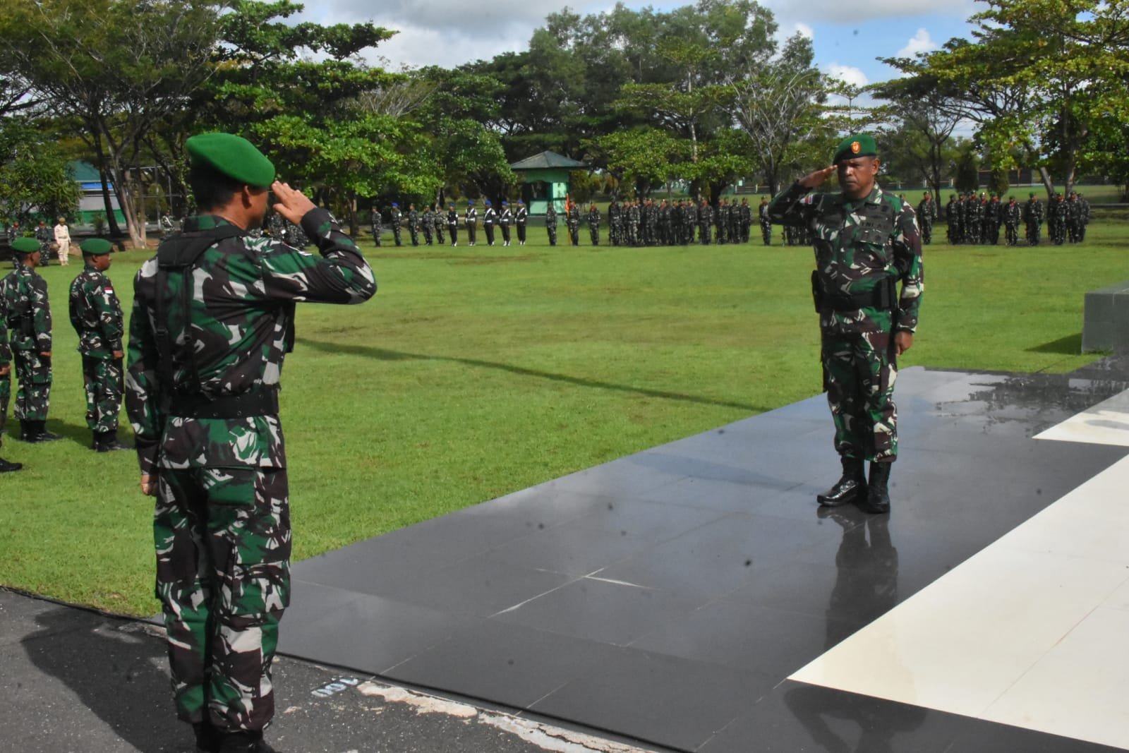 Kasrem 174/ATW Pimpin Upacara Serah Terima Satgas Pamtas Yonif 125/Simbisa