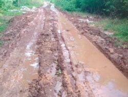Jalan Poros Gunung Kaler Rusak Parah, Warga Minta Perbaikan Cepat