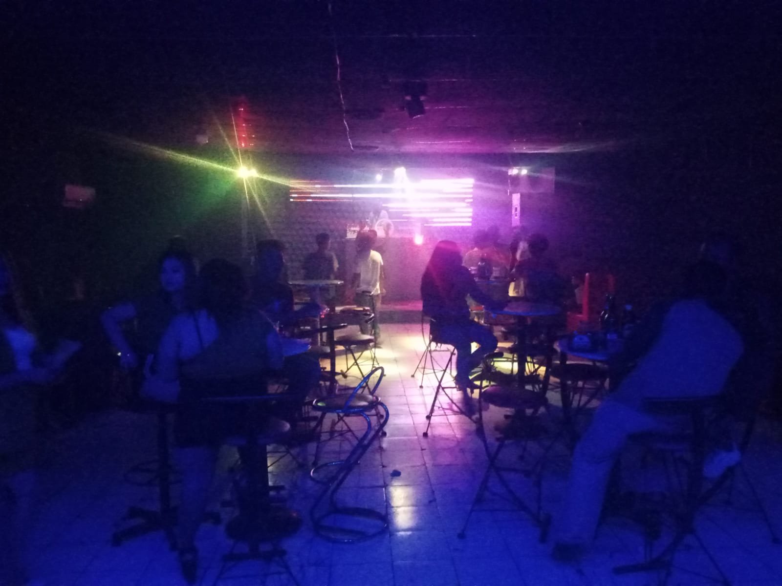 Serang Bertabur Tempat Hiburan Malam, Bertegar Lambang Madani