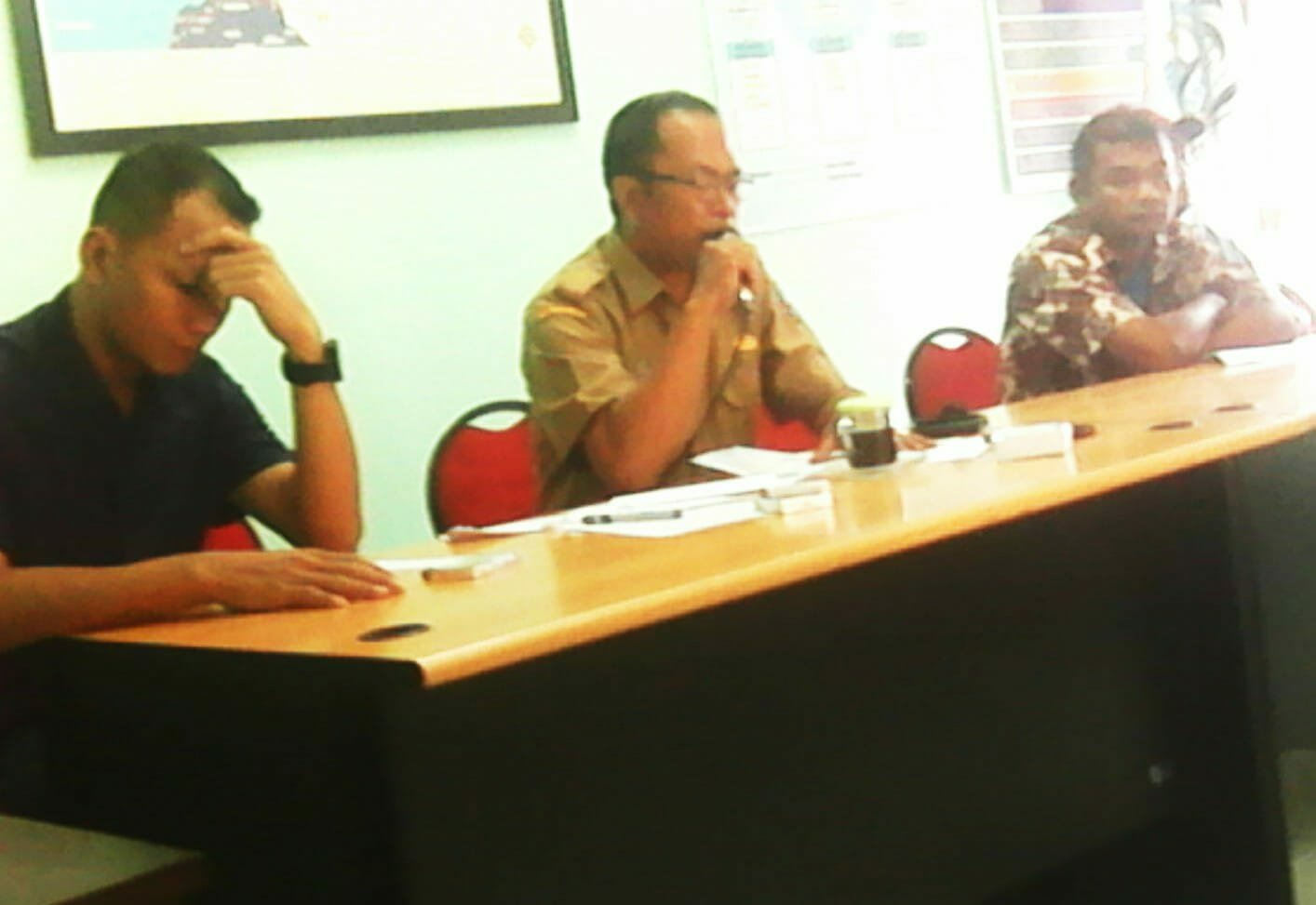 Kepala Desa dan Warga Blokir Proyek PT Ritter Dinamika